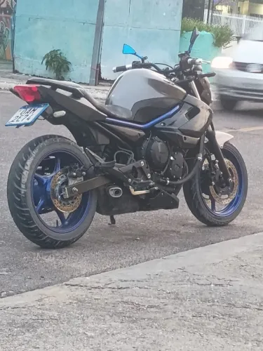 Xj6