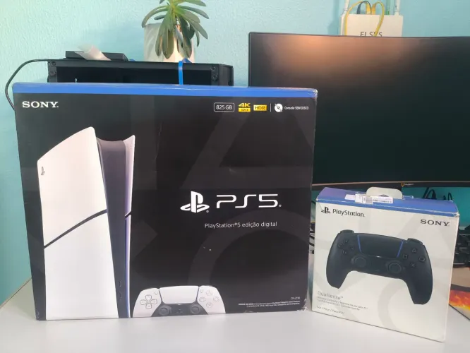 Playstation 5 slim 1tb 2 controles+18 jogos 