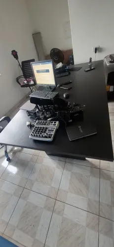 Mesa com 4 cadeiras (cadeiras e opcional)