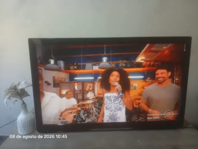TV Panasonic 42" LCD - TC-L42U30B - Funcionando Perfeitamente