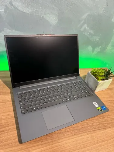 Notebook Gamer Lenovo LOQ i5 RTX 4050 16GB DDR5