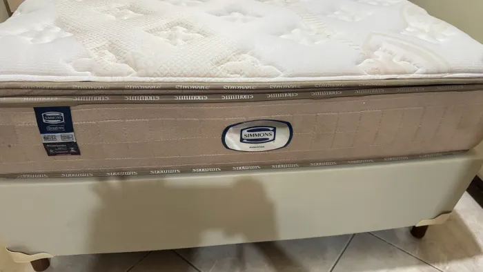Colchão viúva + cama box