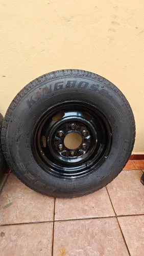 Estepe de Van Kia Besta Asia Van Topic aro 14