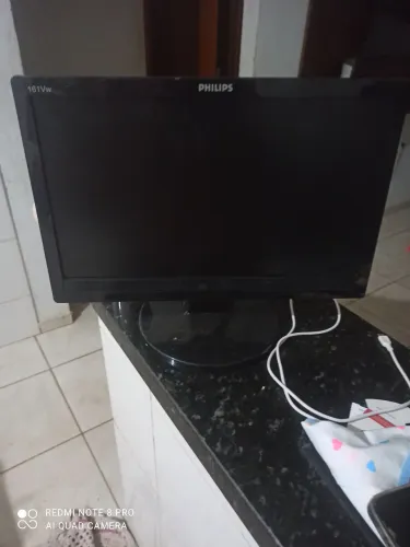 Monitor de computador 16 polegadas funcionando perfeitamente