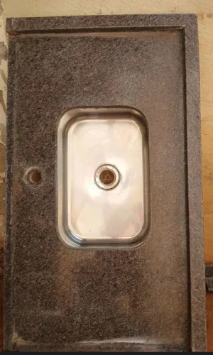 Pia 1 metro Cozinha ou Área em Granito com Inox