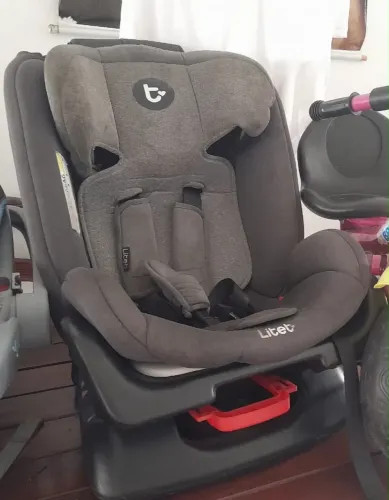Cadeira automotiva para criança