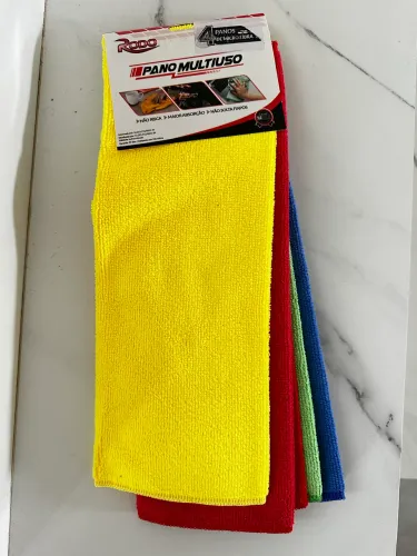 Kit 4 Panos de Microfibra ( 25,00 )