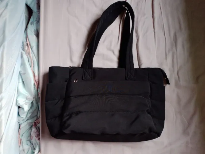 [SEMINOVA] Bolsa preta feminina idêntica a Tote Puffer da Gocase