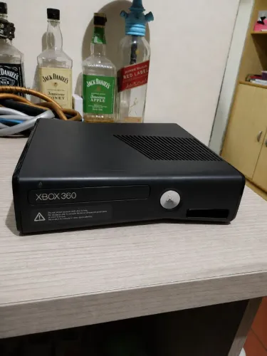 Xbox 360 Slim