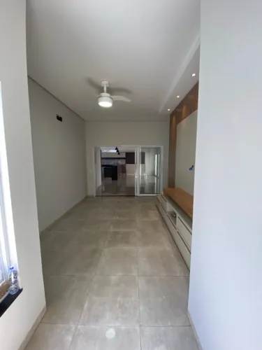 Casa de Alto Padrão à Venda - Centro de Tupi Paulista/SP