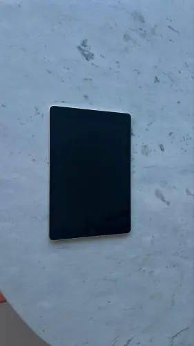 iPad 9 64gb prata