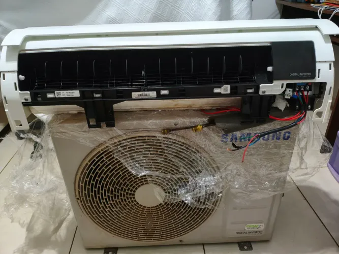 Ar-Condicionado Samsung Digital Inverter 12.000 BTUs 220V + Controle