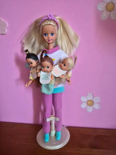 Skipper Babysitter anos 90