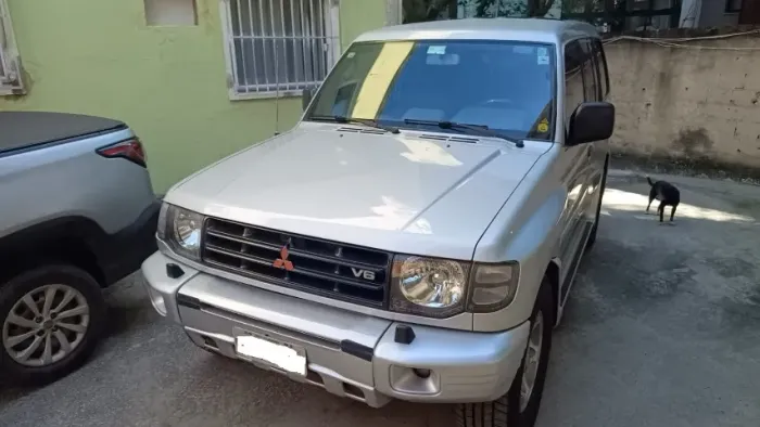 Mitsubishi Pajero GLS 3.5 V6 TOP 4P AUT 2000