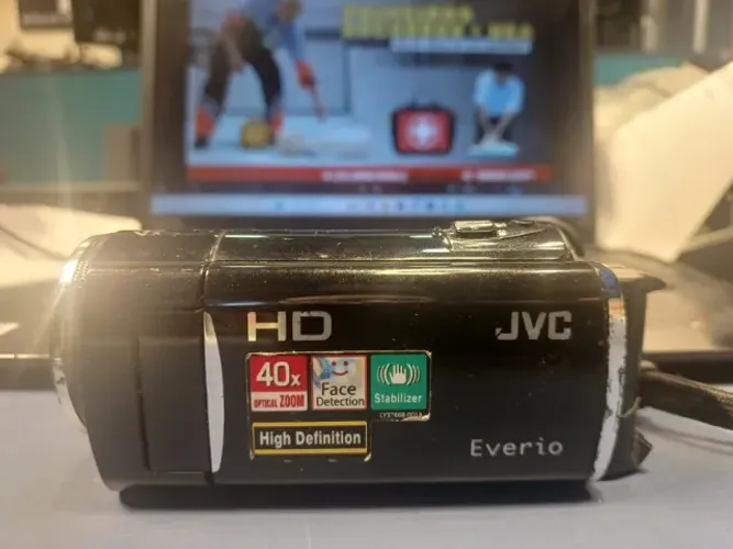Filmadora JVC GZHM 30 BU FULL HD