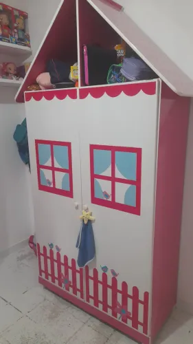 Guarda roupas infantil. Meu zap *.