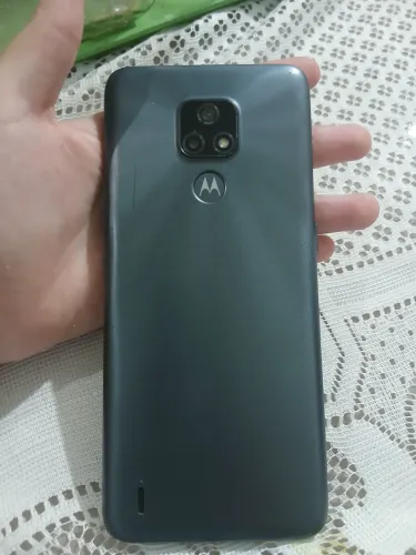 Vende ou troco por iphone 7 plux ou xr  Motorola sem nenhum arranhão bateria 100%