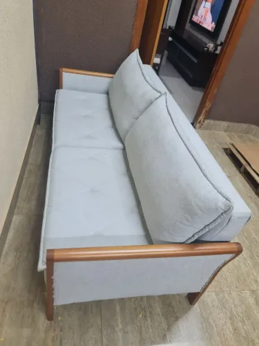 Sofá 4 lugares tecido linho