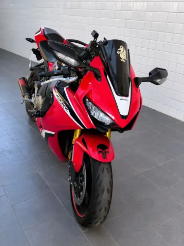HONDA CBR 1000RR