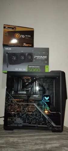 PC Gamer ASUS TUF GOLD: Ryzen 5 9600x + 32GB DDR5 + RTX 5060 ASUS PRIME 3 FAN + NVME 1TB