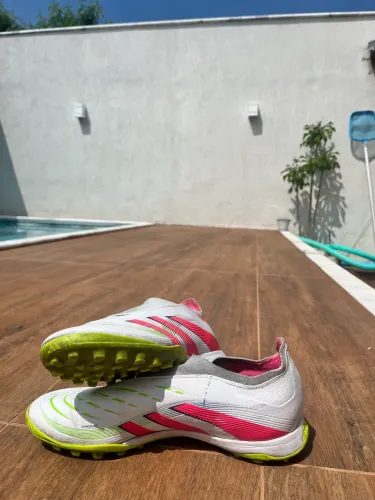 Chuteira adidas society predator original 