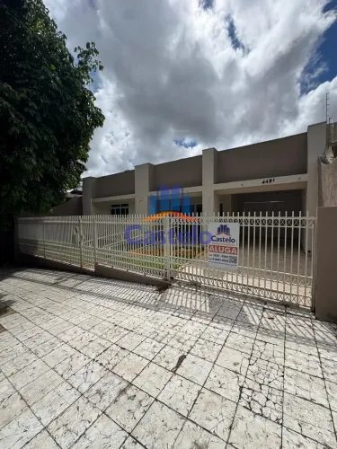 CASA COMERCIAL em UMUARAMA - PR, ZONA I