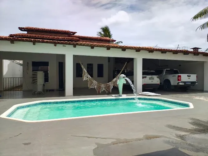 PARAVIANA CASA COM PISCINA