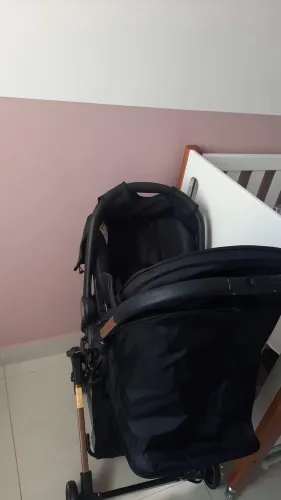 Carrinho de Bebê + bebê conforto Galzerano