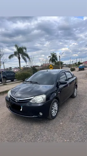 Toyota Etios XLS Sedan 1.5 Flex 16V 4P Mec. 2014