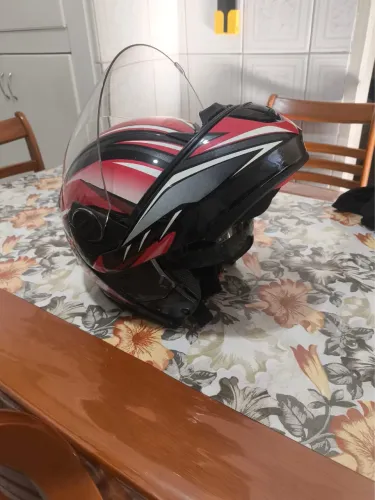 Capacete Honda twister special Edition Escamoteável