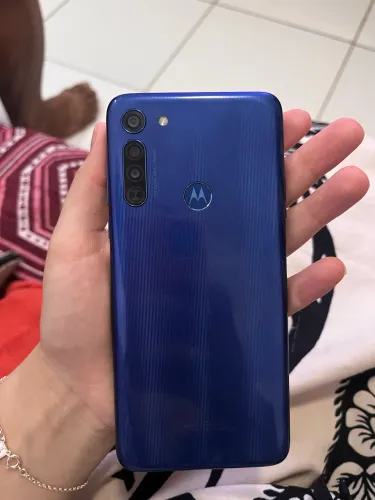 Celular Moto G8