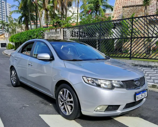 Kia Motors Cerato 1.6 16V Mec. 2011