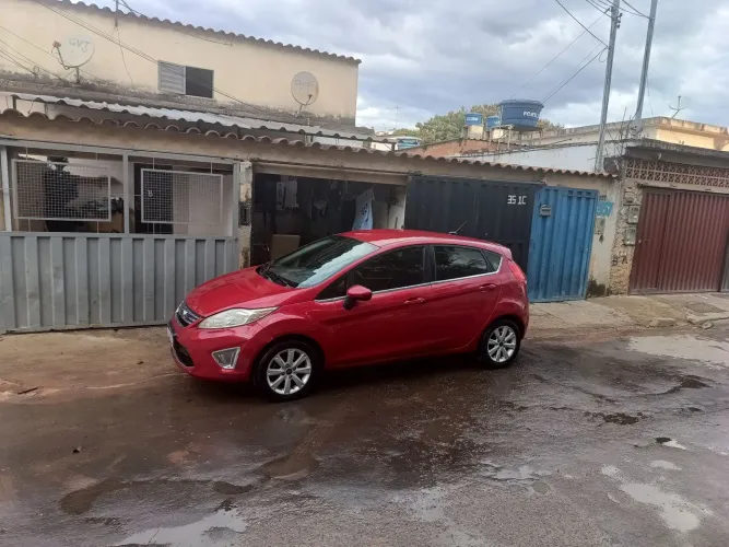 Ford Fiesta SE 1.6 16V Flex 5P 2012