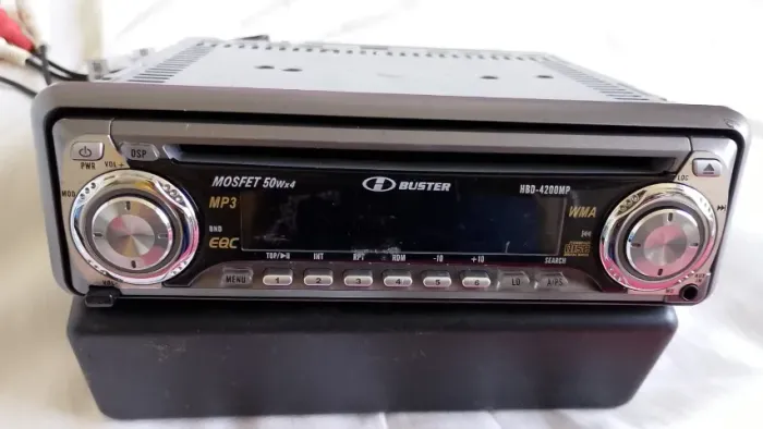 Vendo Auto Rádio H-Buster - CD/MP3 Player - Usado