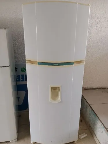Geladeira Consul com água na porta 450 litros