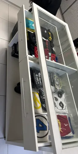 Loja de Roupas Móveis Prateleiras Balcão Baú de Madeira Vintage