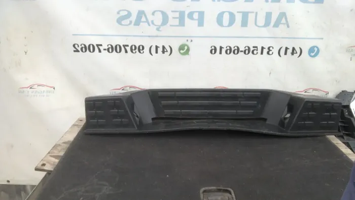 Degral central para-choque traseiro