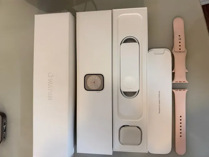 Apple watch serie 8 dourado gold