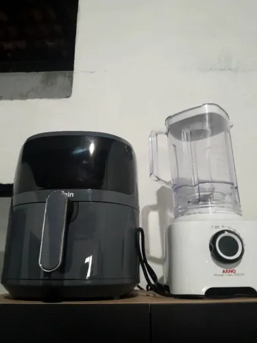 VENDO AIR FRYER E LIQUIDIFICADOR