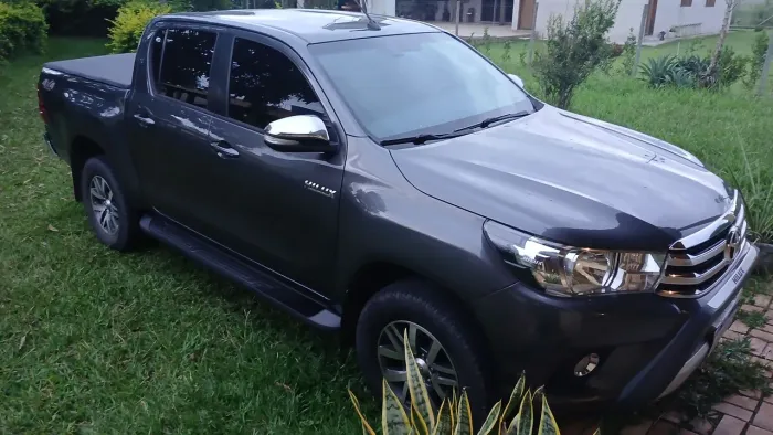 Toyota Hilux CD SRV 4X4 2.8 TDI Diesel Aut. 2017