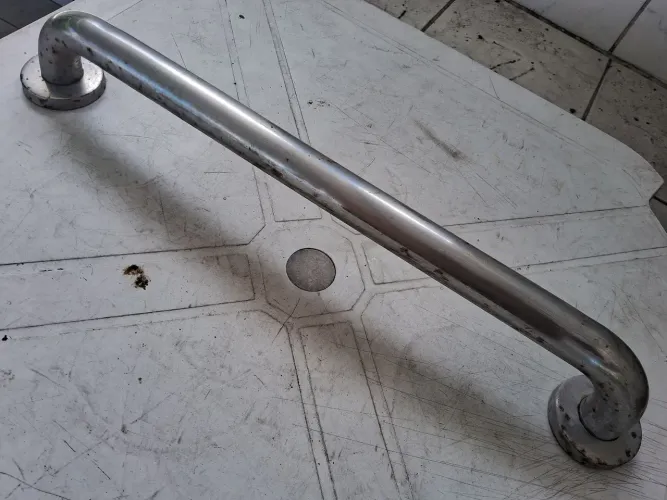 Suporte inox banheiro idoso.