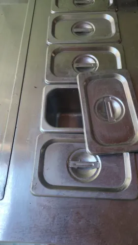 Máquina de sorvete na chapa 