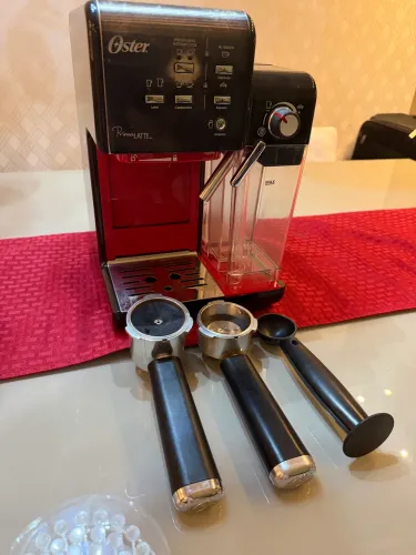 Máquina de expresso Prima Latte Oster