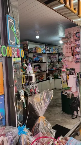 LOJA DE PRESENTES E ACESSÓRIOS NO COSTA ATACADAO