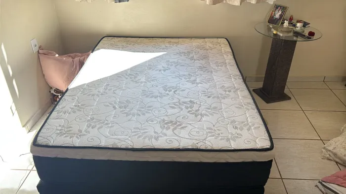 Cama de casal box