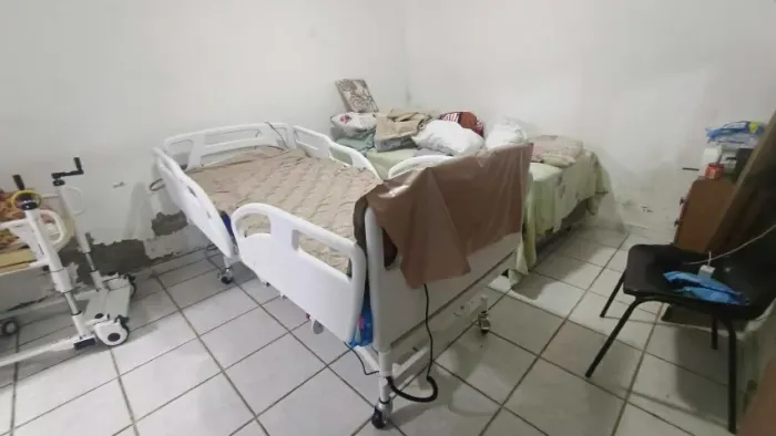 Cama Hospitalar Elétrica 8 Movimentos + Colchão D33 - Volta Redonda
