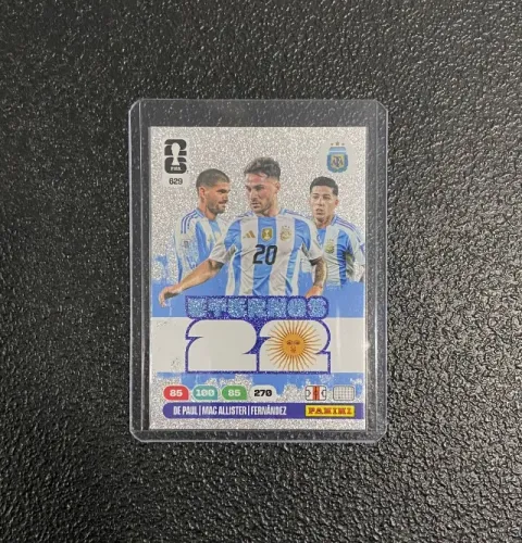 Carta #629 De Paul, Mac Allister, Enzo Fernandez Eternos 22 - Panini Adrenalyn XL
