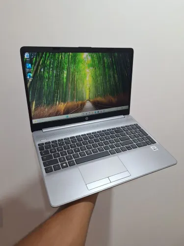 Notebook Core i3 10 geração, SSD 256gb NVme, 8GB RAM DDR4,windows 11 (venda ou troca)