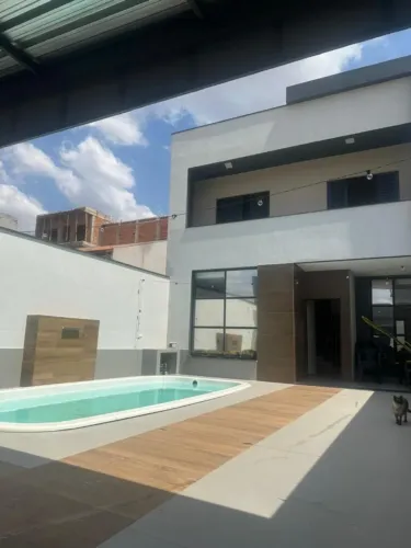 Sobrado novo no SetVille com piscina - São José dos Campos - SP