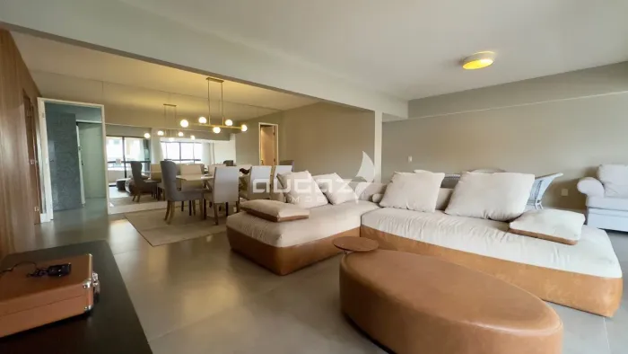 Apartamento com 4/4 excelente localização no Tirol
